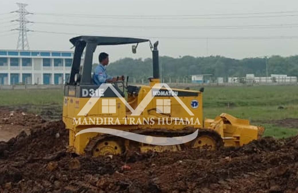 Sewa Excavator, Dozer, dan Crane: Solusi Terbaik dari Ratu Kontraktor
